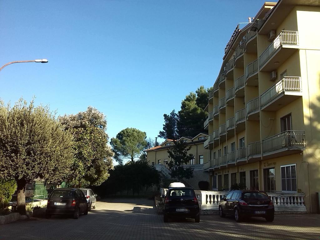 圣弗朗西斯科温泉酒店 Spezzano Albanese 外观 照片